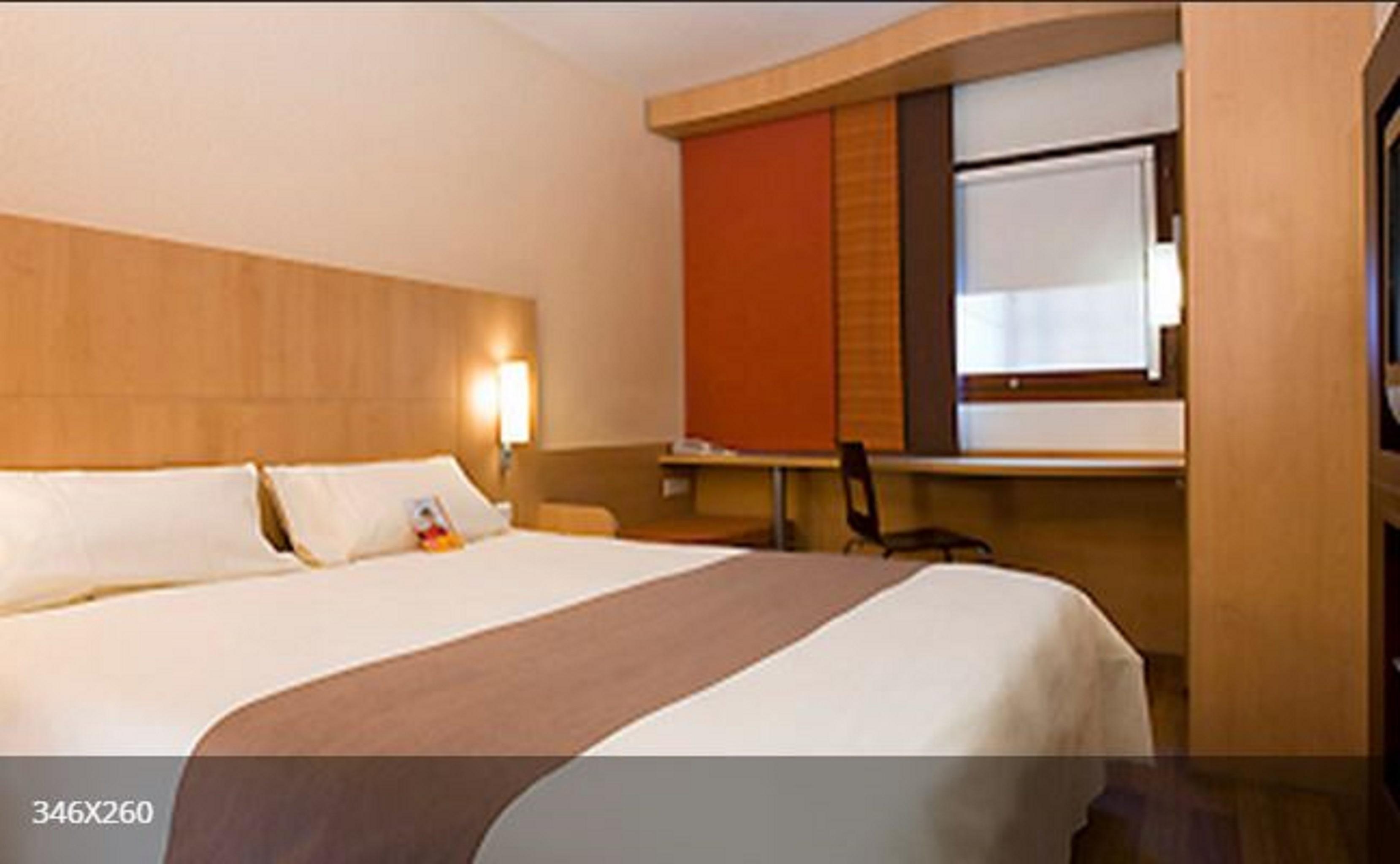 Отель Ibis Qingdao Ningxia Road Экстерьер фото