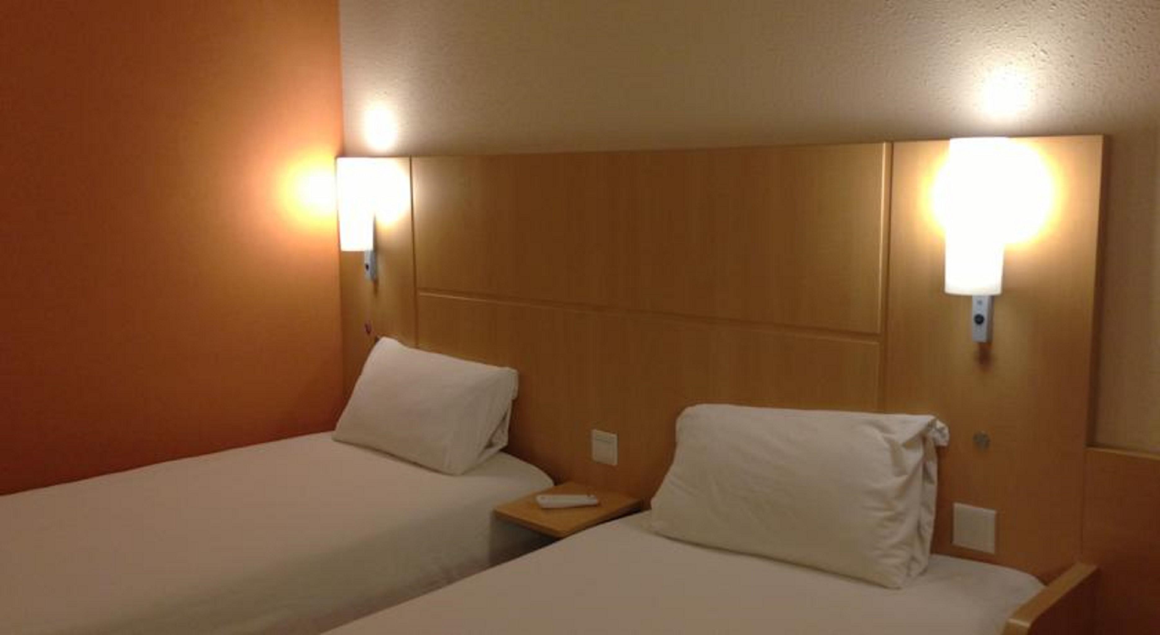 Отель Ibis Qingdao Ningxia Road Экстерьер фото