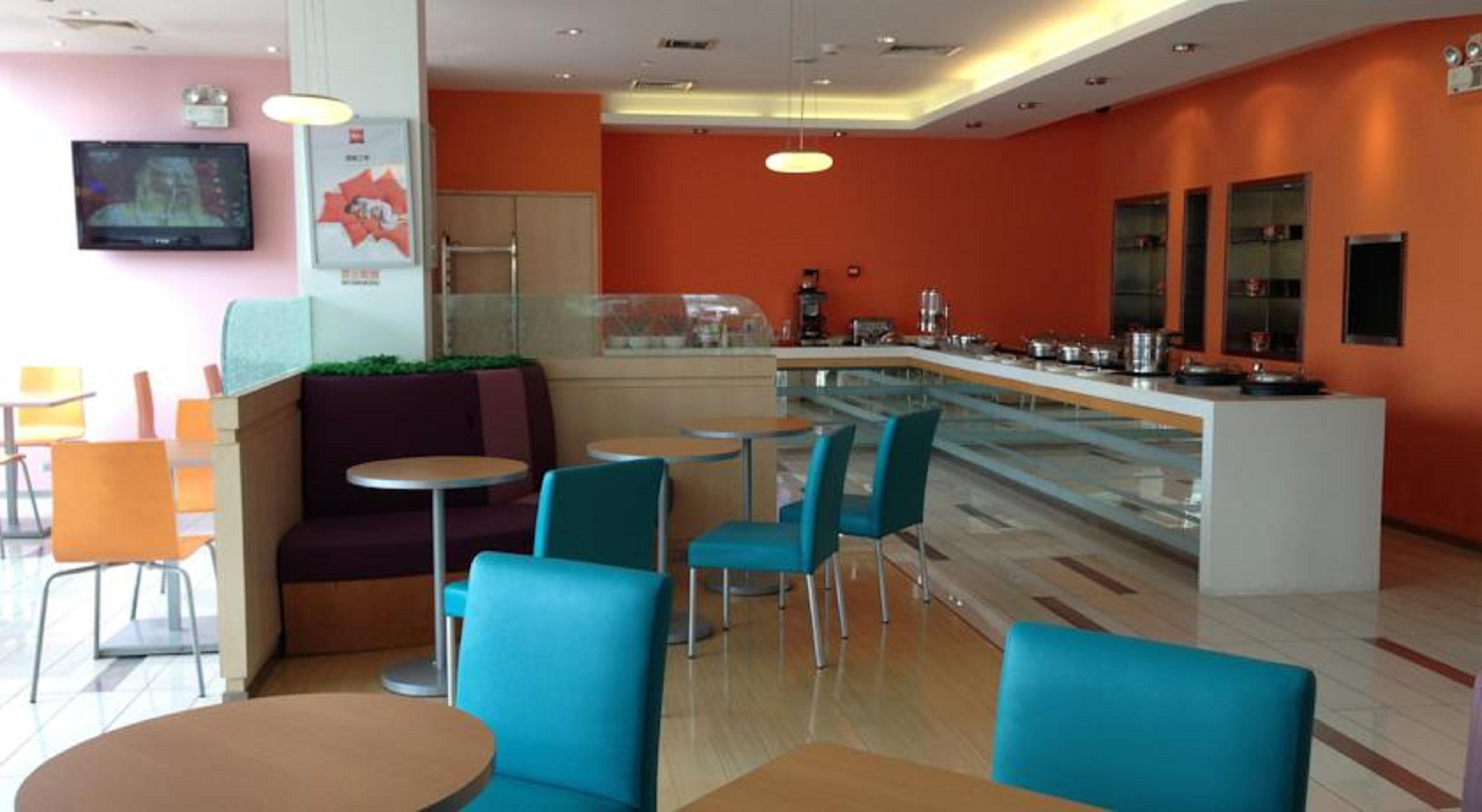 Отель Ibis Qingdao Ningxia Road Экстерьер фото