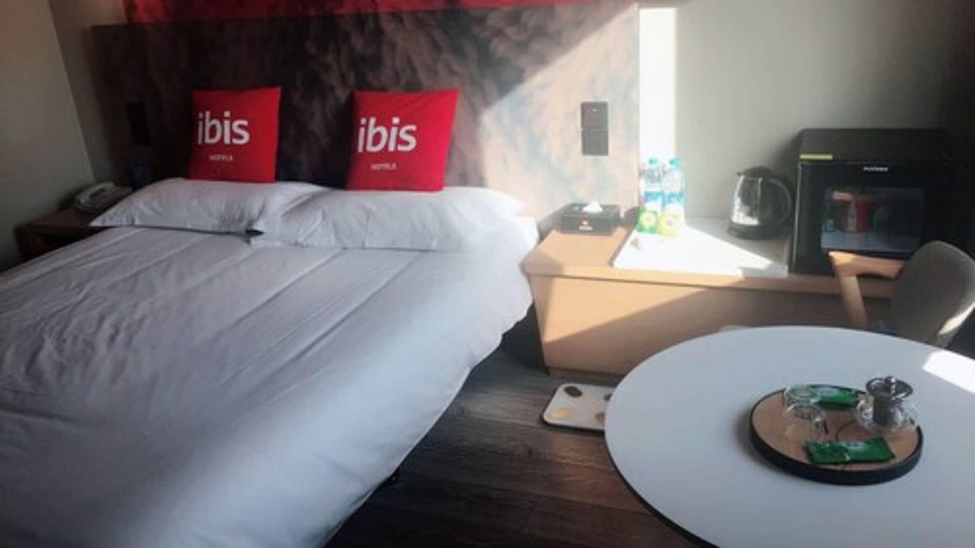 Отель Ibis Qingdao Ningxia Road Экстерьер фото