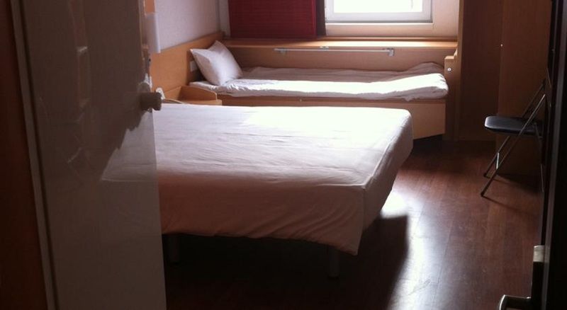 Отель Ibis Qingdao Ningxia Road Экстерьер фото