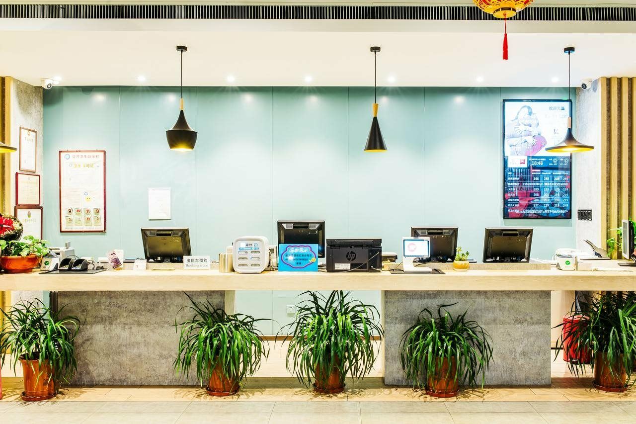 Отель Ibis Qingdao Ningxia Road Экстерьер фото